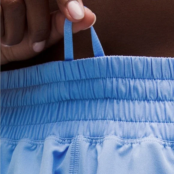 Serene Blue Lululemon Shake It Out High Rise Shorts 2.5” NWT Athletic Shorts - Picture 2 of 10